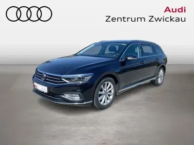Gebraucht VW Passat Elegance 150 PS (110 kW) 2021 Schwarz Kombi