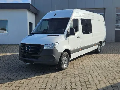 Używany Mercedes Sprinter 170 KM (125 kW) 2025 Biały Van