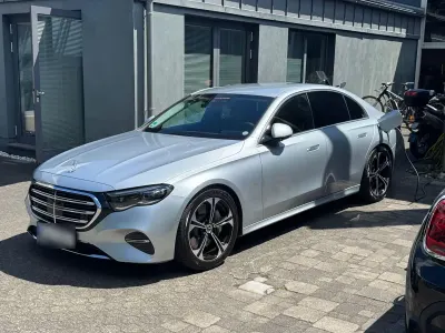 Gebraucht Mercedes E300 313 PS (230 kW) 2024 Silber Limousine