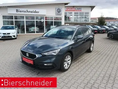Gebraucht Seat Leon Style 150 PS (110 kW) 2022 Magnetic grau metallic Kombi