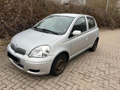 Gebraucht Toyota Yaris 87 PS (63 kW) 2005 Silber Kleinwagen