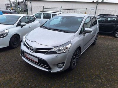 Gebraucht Toyota Verso Edition-S 147 PS (108 kW) 2018 Silber Van / Kleinbus