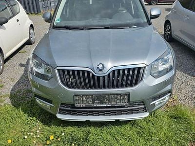 Second-hand Skoda Yeti Joy 125 CP (91 kW) 2016 Gri SUV