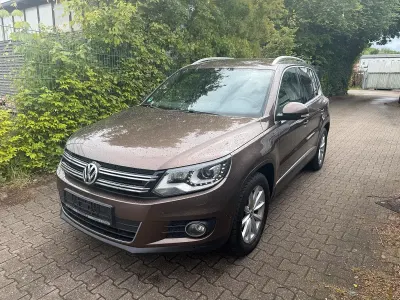 Gebraucht VW Tiguan Sport 120 PS (88 kW) 2015 Braun SUV