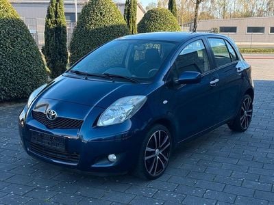 Brugt Toyota Yaris 90 HK (66 kW) 2010 Blå Hatchback