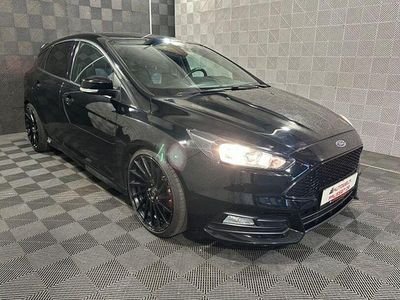 Gebraucht Ford Focus ST 250 PS (183 kW) 2016 Schwarz Limousine