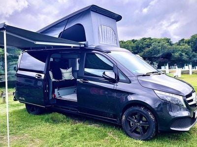 Gebraucht Mercedes V300 Premium 237 PS (174 kW) 2025 Grau Van / Kleinbus