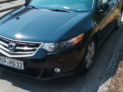 Gebraucht Honda Accord Executive 116 PS (85 kW) 2011 Schwarz Limousine