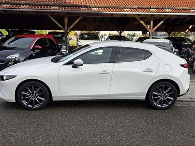 Neu Mazda 3 Center-Line 140 PS (102 kW) 2025 Arctic white Limousine