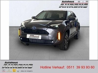 Gebraucht Toyota Yaris Cross Connect Style 116 PS (85 kW) 2022 Marlingrau metallic SUV