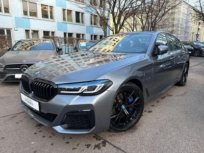 Gebraucht BMW 545e M Sport 286 PS (210 kW) 2021 Blau Limousine