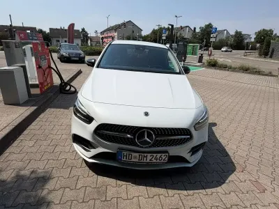 Gebraucht Mercedes B220 Style 190 PS (139 kW) 2020 Weiß Kleinwagen