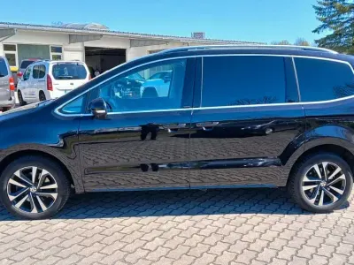 Gebraucht VW Sharan IQ Drive 177 PS (130 kW) 2019 Schwarz Van / Kleinbus