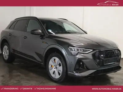 Gebraucht Audi e-tron S-Line 300 kW (408 PS) 2023 Grau SUV