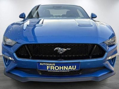 Gebraucht Ford Mustang GT Fastback 449 PS (330 kW) 2021 Velocityblau metallic Coupé