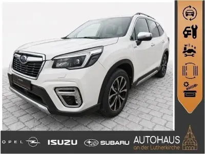 Begagnad Subaru Forester Platinum 150 HK (110 kW) 2022 Vit SUV