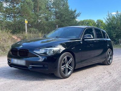 Gebraucht BMW 116 Sport Line 136 PS (100 kW) 2014 Schwarz Kleinwagen