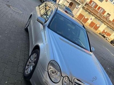 Mercedes E280