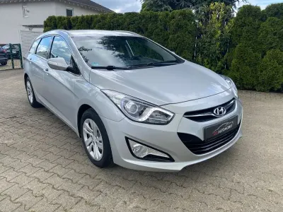 Gebraucht Hyundai i40 Edition 135 PS (99 kW) 2013 Silber Kombi