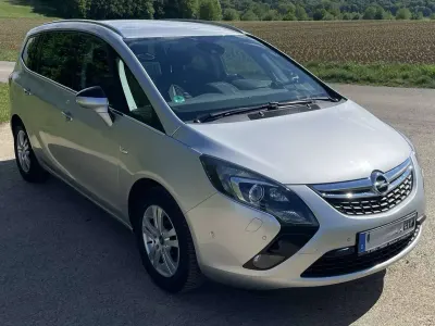 Gebraucht Opel Zafira Tourer Innovation 140 PS (102 kW) 2013 Silber Van / Kleinbus