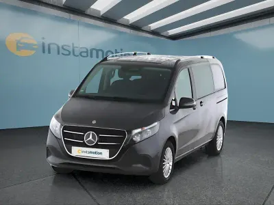 Gebraucht Mercedes V220 163 PS (119 kW) 2025 Grau Van / Kleinbus