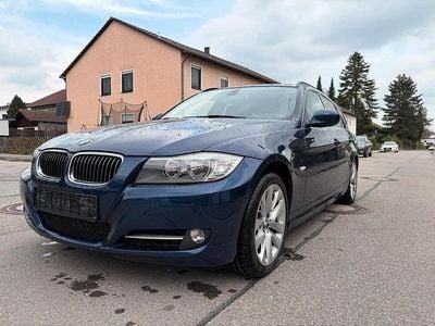 Gebraucht BMW 318 143 PS (105 kW) 2011 Blau Kombi
