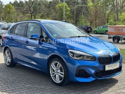 BMW 225