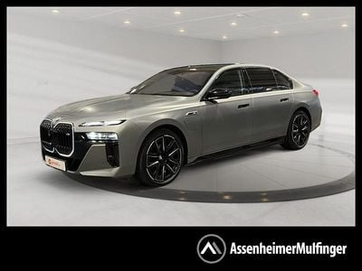 Usado BMW M760e Sport Line 381 HP (280 kW) 2025 Cinzento Sedan