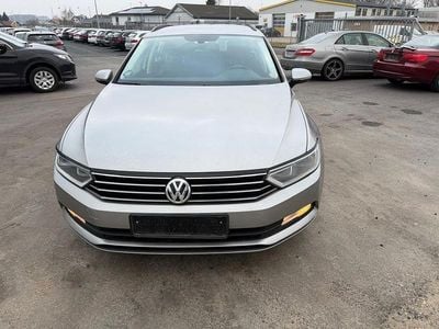 Silber Gebraucht 2015 VW Passat Trendline Kombi | 8.600 € (Guter Preis)