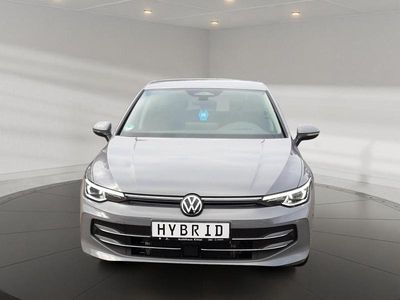 Gebraucht VW Golf VIII Style 204 PS (150 kW) 2025 Grau Limousine
