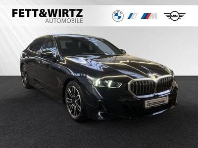 Usado BMW 530e M Sport 299 HP (219 kW) 2025 Cinzento Sedan
