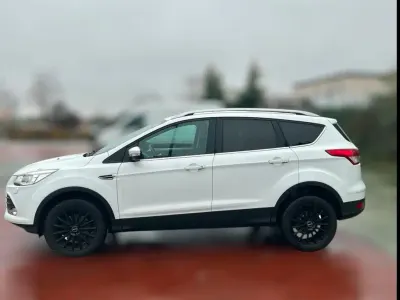 Gebraucht Ford Kuga Sport 120 PS (88 kW) 2016 Weiß SUV
