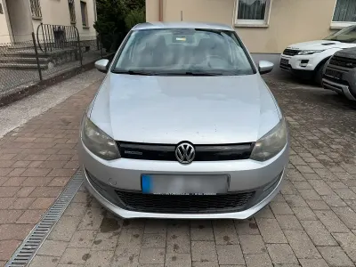 Gebraucht VW Polo 75 PS (55 kW) 2010 Silber Kleinwagen
