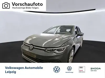 Gebraucht VW Golf VIII Style 131 PS (96 kW) 2024 Grau Limousine