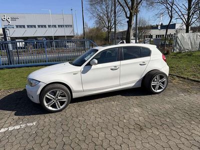 Gebraucht BMW 120 Lifestyle 177 PS (130 kW) 2010 Weiß Kleinwagen