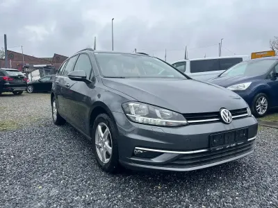 Gebraucht VW Golf VII Comfortline 116 PS (85 kW) 2020 Grau Kombi