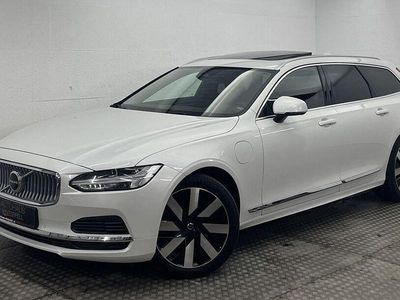 Weiss Gebraucht 2024 Volvo V90 Kombi | 45.400 € (Fairer Preis)