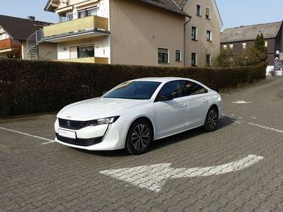 Gebraucht Peugeot 508 Allure 181 PS (133 kW) 2022 Perlmuttweiss (metallic) Limousine