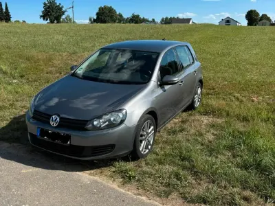 Gebraucht VW Golf VI 105 PS (77 kW) 2010 Grau Kleinwagen