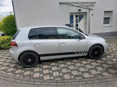 Gebraucht VW Golf VI 110 PS (80 kW) 2009 Silber Kleinwagen