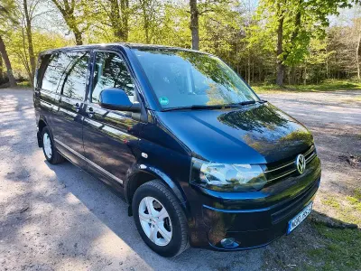 Gebraucht VW T5 140 PS (102 kW) 2014 Blau Van