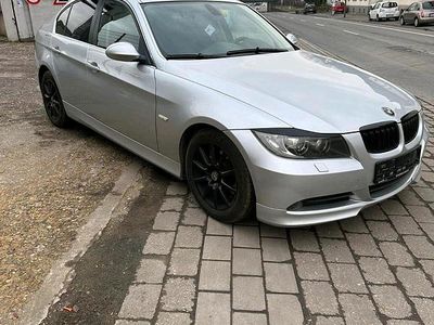 Gebraucht BMW 325 218 PS (160 kW) 2005 Silber Limousine