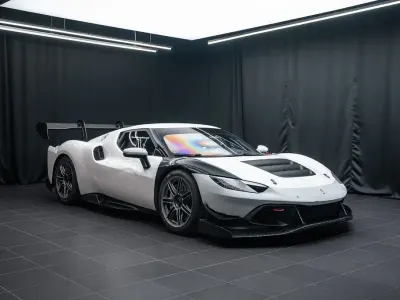 Gebraucht Ferrari 296 700 PS (514 kW) 2022 Weiß