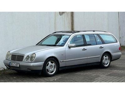Gebraucht Mercedes E240 Avantgarde 170 PS (125 kW) 1999 Kombi