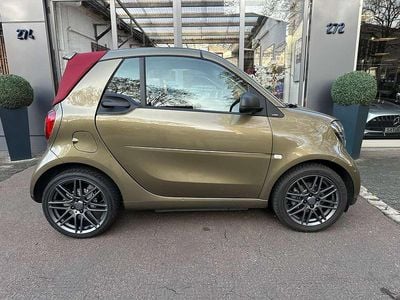 Braun Gebraucht 2017 Smart ForTwo Cabrio Cabrio | 21.250 € (Teuer)