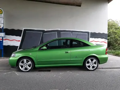 Gebraucht Opel Astra 190 PS (139 kW) 2001 Grün Coupé