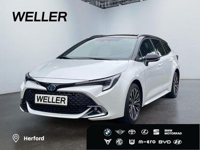 Weiss Gebraucht 2024 Toyota Corolla Basis Kombi | 29.249 € (Fairer Preis)