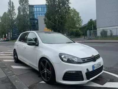 Gebraucht VW Golf VI R 224 PS (164 kW) 2009 Weiß Kleinwagen