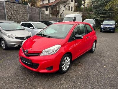 Rot Gebraucht 2012 Toyota Yaris Cool Kleinwagen | 3.950 € (Fairer Preis)