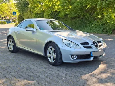 Gebraucht Mercedes SLK200 163 PS (119 kW) 2006 Silber Cabrio